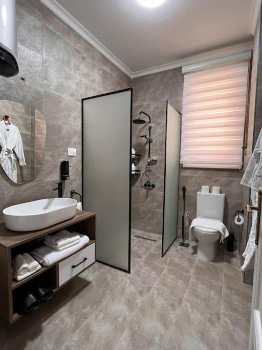 2 Bedroom In The Center Of Apartamento