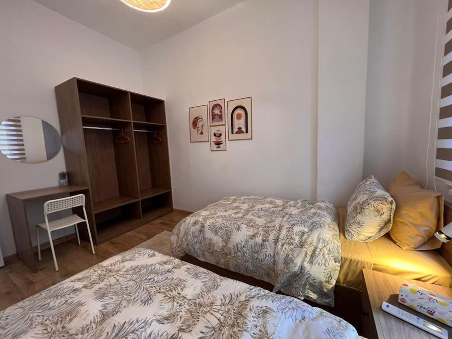 2 Bedroom In The Center Of